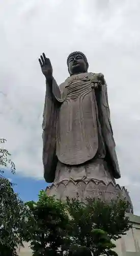 東本願寺本廟 牛久浄苑（牛久大仏）の仏像