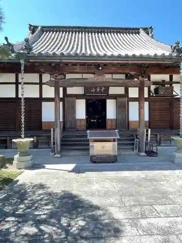 淨橋寺の本殿・本堂