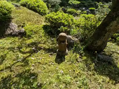 吸湖山　青岸寺の地蔵