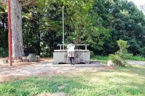 曽野稲荷神社の手水舎
