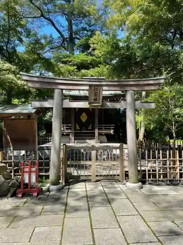 越ヶ谷久伊豆神社の末社