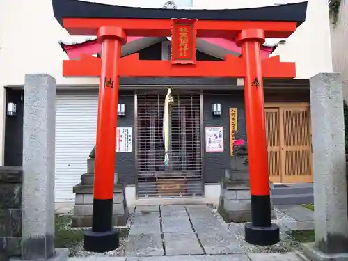 穀豊稲荷神社の鳥居