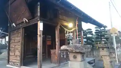 諏訪社の本殿・本堂