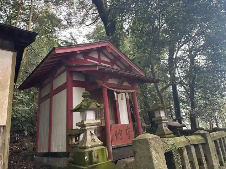 八幡朝見神社の末社・摂社