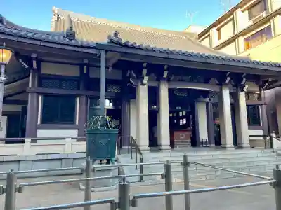 とげぬき地蔵尊 高岩寺の{uncategorized: "未分類", other: "その他", undefined: "問題あり", building: "その他建物", grave: "お墓", sacred_gate: "鳥居", guardian: "狛犬", statue: "像", buddha: "仏像", history: "歴史", nature: "自然", garden: "庭園", animal: "動物", pagoda: "塔", temizu: "手水舎", mountain_gate: "山門・神門", sanctuary: "本殿・本堂", subordinate: "末社・摂社", art: "芸術", scenery: "景色", jizo: "地蔵", ema: "絵馬", goshuin: "御朱印", omikuji: "おみくじ", items: "授与品その他", amulet: "お守り", goshuincho: "御朱印帳", eats: "食事", festival: "お祭り", votive_dance: "神楽", shichigosan: "七五三参", wedding: "結婚式", experience: "体験その他", initially: "初詣", around: "周辺", anti_infection: "感染症対策"}