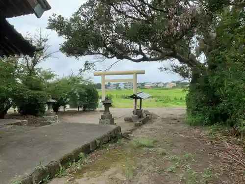 神明神社の鳥居