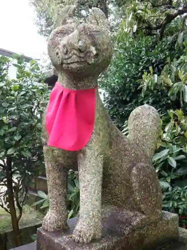 岡山神社の狛犬