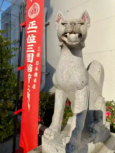 三囲神社（三圍神社）日本橋摂社の{uncategorized: "未分類", other: "その他", undefined: "問題あり", building: "その他建物", grave: "お墓", sacred_gate: "鳥居", guardian: "狛犬", statue: "像", buddha: "仏像", history: "歴史", nature: "自然", garden: "庭園", animal: "動物", pagoda: "塔", temizu: "手水舎", mountain_gate: "山門・神門", sanctuary: "本殿・本堂", subordinate: "末社・摂社", art: "芸術", scenery: "景色", jizo: "地蔵", ema: "絵馬", goshuin: "御朱印", omikuji: "おみくじ", items: "授与品その他", amulet: "お守り", goshuincho: "御朱印帳", eats: "食事", festival: "お祭り", votive_dance: "神楽", shichigosan: "七五三参", wedding: "結婚式", experience: "体験その他", initially: "初詣", around: "周辺", anti_infection: "感染症対策"}