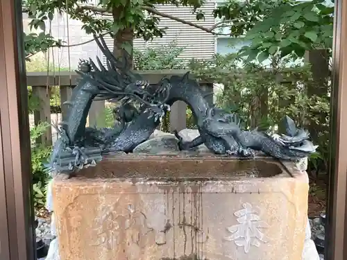  六本木天祖神社の手水舎