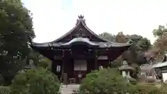 秋篠寺の本殿