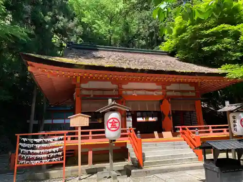 白峰神社の本殿