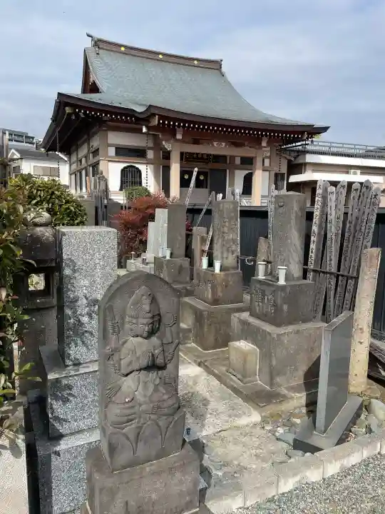 勝興寺の{uncategorized: "未分類", other: "その他", undefined: "問題あり", building: "その他建物", grave: "お墓", sacred_gate: "鳥居", guardian: "狛犬", statue: "像", buddha: "仏像", history: "歴史", nature: "自然", garden: "庭園", animal: "動物", pagoda: "塔", temizu: "手水舎", mountain_gate: "山門・神門", sanctuary: "本殿・本堂", subordinate: "末社・摂社", art: "芸術", scenery: "景色", jizo: "地蔵", ema: "絵馬", goshuin: "御朱印", omikuji: "おみくじ", items: "授与品その他", amulet: "お守り", goshuincho: "御朱印帳", eats: "食事", festival: "お祭り", votive_dance: "神楽", shichigosan: "七五三参", wedding: "結婚式", experience: "体験その他", initially: "初詣", around: "周辺", anti_infection: "感染症対策"}