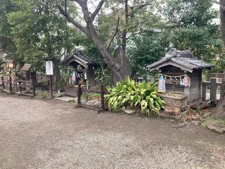 矢向日枝神社の{uncategorized: "未分類", other: "その他", undefined: "問題あり", building: "その他建物", grave: "お墓", sacred_gate: "鳥居", guardian: "狛犬", statue: "像", buddha: "仏像", history: "歴史", nature: "自然", garden: "庭園", animal: "動物", pagoda: "塔", temizu: "手水舎", mountain_gate: "山門・神門", sanctuary: "本殿・本堂", subordinate: "末社・摂社", art: "芸術", scenery: "景色", jizo: "地蔵", ema: "絵馬", goshuin: "御朱印", omikuji: "おみくじ", items: "授与品その他", amulet: "お守り", goshuincho: "御朱印帳", eats: "食事", festival: "お祭り", votive_dance: "神楽", shichigosan: "七五三参", wedding: "結婚式", experience: "体験その他", initially: "初詣", around: "周辺", anti_infection: "感染症対策"}