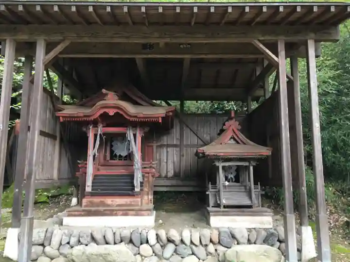 宇藝神社の末社・摂社
