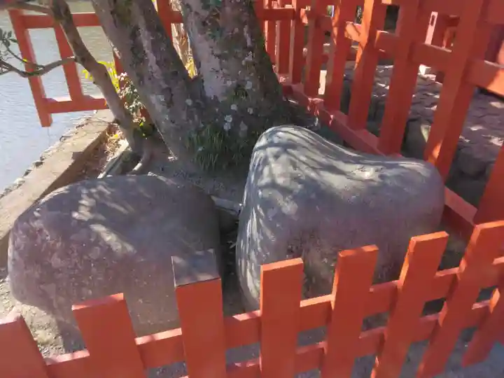 旗上弁財天社の末社・摂社