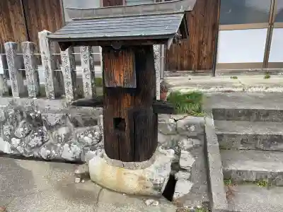 廣嶺神社の{uncategorized: "未分類", other: "その他", undefined: "問題あり", building: "その他建物", grave: "お墓", sacred_gate: "鳥居", guardian: "狛犬", statue: "像", buddha: "仏像", history: "歴史", nature: "自然", garden: "庭園", animal: "動物", pagoda: "塔", temizu: "手水舎", mountain_gate: "山門・神門", sanctuary: "本殿・本堂", subordinate: "末社・摂社", art: "芸術", scenery: "景色", jizo: "地蔵", ema: "絵馬", goshuin: "御朱印", omikuji: "おみくじ", items: "授与品その他", amulet: "お守り", goshuincho: "御朱印帳", eats: "食事", festival: "お祭り", votive_dance: "神楽", shichigosan: "七五三参", wedding: "結婚式", experience: "体験その他", initially: "初詣", around: "周辺", anti_infection: "感染症対策"}