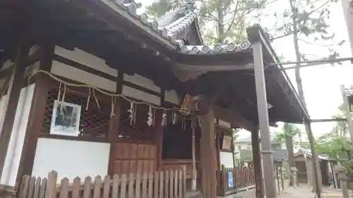 鴨高田神社の本殿