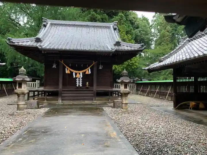 大草神社の本殿・本堂