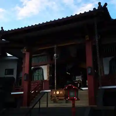 放生寺の本殿・本堂