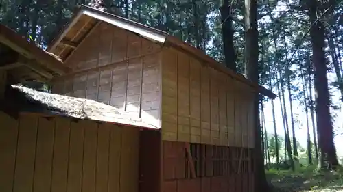 高房神社の本殿