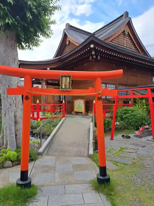 於菊稲荷神社(群馬県)