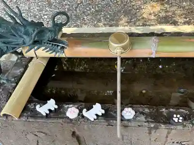 佐野赤城神社の{uncategorized: "未分類", other: "その他", undefined: "問題あり", building: "その他建物", grave: "お墓", sacred_gate: "鳥居", guardian: "狛犬", statue: "像", buddha: "仏像", history: "歴史", nature: "自然", garden: "庭園", animal: "動物", pagoda: "塔", temizu: "手水舎", mountain_gate: "山門・神門", sanctuary: "本殿・本堂", subordinate: "末社・摂社", art: "芸術", scenery: "景色", jizo: "地蔵", ema: "絵馬", goshuin: "御朱印", omikuji: "おみくじ", items: "授与品その他", amulet: "お守り", goshuincho: "御朱印帳", eats: "食事", festival: "お祭り", votive_dance: "神楽", shichigosan: "七五三参", wedding: "結婚式", experience: "体験その他", initially: "初詣", around: "周辺", anti_infection: "感染症対策"}