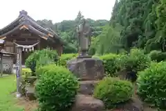 居多神社の像