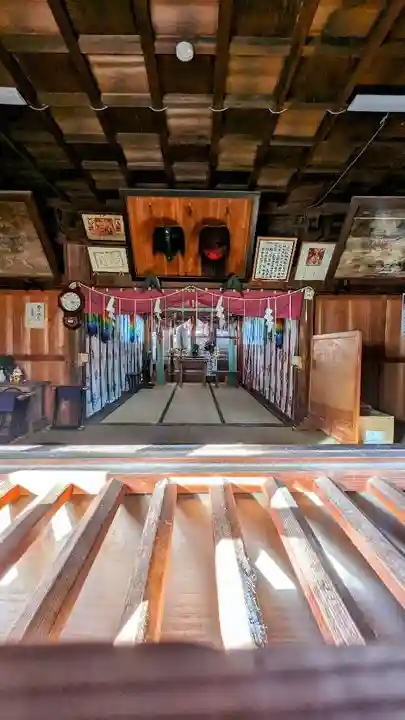 飯綱神社の本殿・本堂