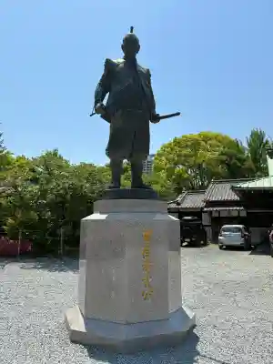 豊國神社の{uncategorized: "未分類", other: "その他", undefined: "問題あり", building: "その他建物", grave: "お墓", sacred_gate: "鳥居", guardian: "狛犬", statue: "像", buddha: "仏像", history: "歴史", nature: "自然", garden: "庭園", animal: "動物", pagoda: "塔", temizu: "手水舎", mountain_gate: "山門・神門", sanctuary: "本殿・本堂", subordinate: "末社・摂社", art: "芸術", scenery: "景色", jizo: "地蔵", ema: "絵馬", goshuin: "御朱印", omikuji: "おみくじ", items: "授与品その他", amulet: "お守り", goshuincho: "御朱印帳", eats: "食事", festival: "お祭り", votive_dance: "神楽", shichigosan: "七五三参", wedding: "結婚式", experience: "体験その他", initially: "初詣", around: "周辺", anti_infection: "感染症対策"}