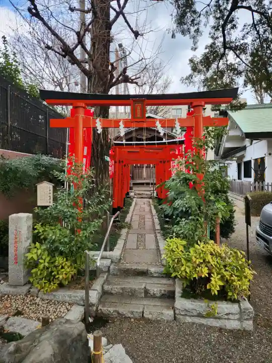 下神明天祖神社の{uncategorized: "未分類", other: "その他", undefined: "問題あり", building: "その他建物", grave: "お墓", sacred_gate: "鳥居", guardian: "狛犬", statue: "像", buddha: "仏像", history: "歴史", nature: "自然", garden: "庭園", animal: "動物", pagoda: "塔", temizu: "手水舎", mountain_gate: "山門・神門", sanctuary: "本殿・本堂", subordinate: "末社・摂社", art: "芸術", scenery: "景色", jizo: "地蔵", ema: "絵馬", goshuin: "御朱印", omikuji: "おみくじ", items: "授与品その他", amulet: "お守り", goshuincho: "御朱印帳", eats: "食事", festival: "お祭り", votive_dance: "神楽", shichigosan: "七五三参", wedding: "結婚式", experience: "体験その他", initially: "初詣", around: "周辺", anti_infection: "感染症対策"}