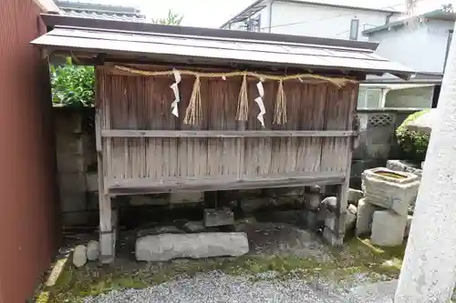 都久生須麻神社の末社