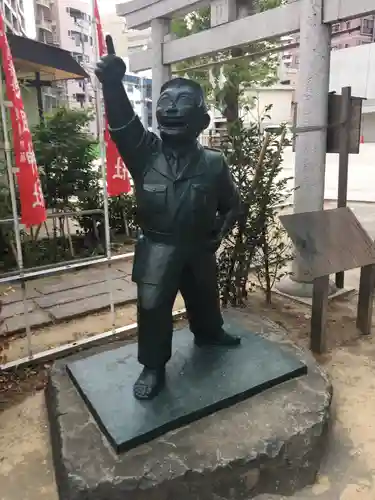 亀有香取神社の像