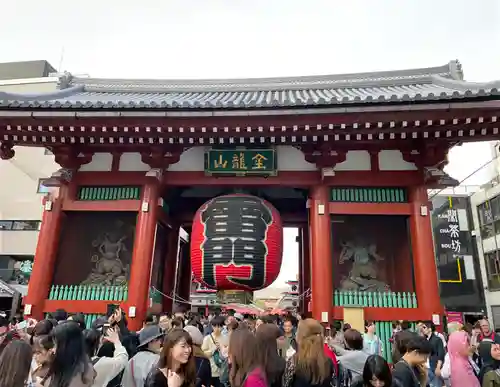 浅草寺の山門・神門