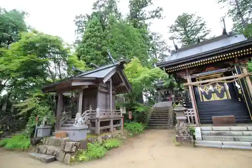 武蔵御嶽神社の末社