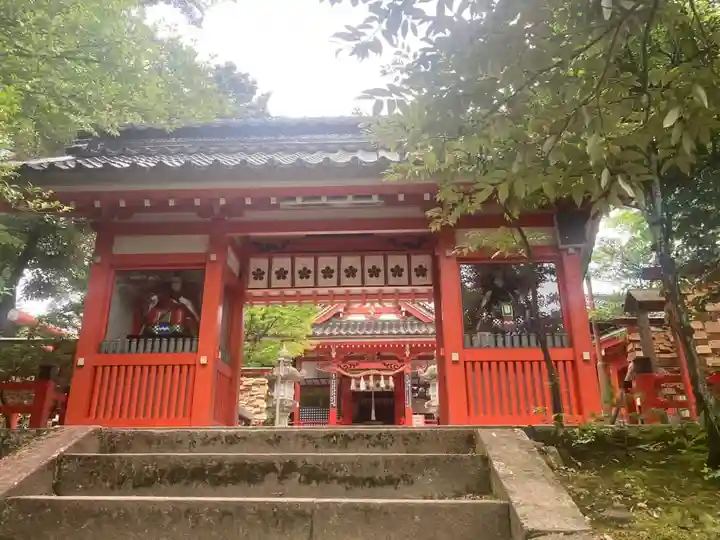 金澤神社の山門・神門
