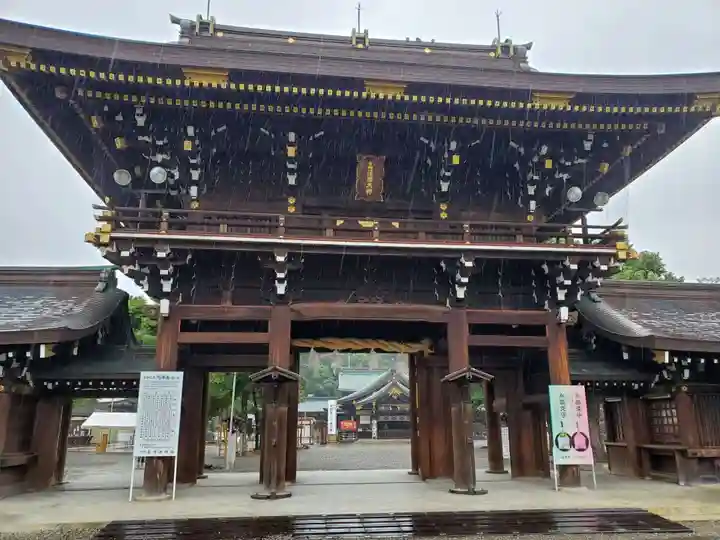 真清田神社の山門・神門