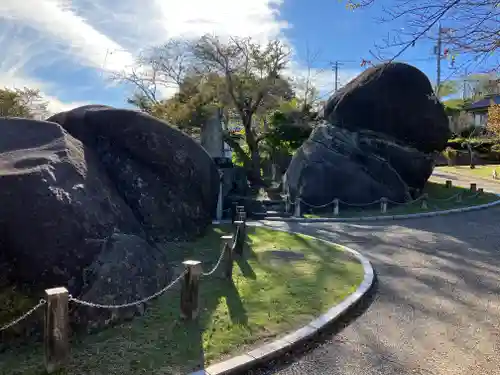 女夫岩神社(岐阜県)