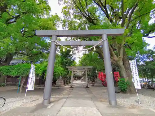 六所社（下飯田）の鳥居