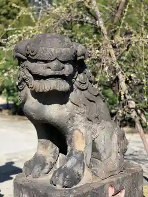 胡録神社の狛犬