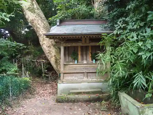 甘縄神明神社（甘縄神明宮）の末社・摂社