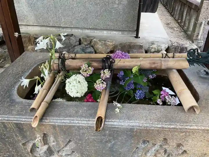 新羅神社(岐阜県)