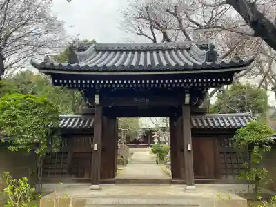 安養院の{uncategorized: "未分類", other: "その他", undefined: "問題あり", building: "その他建物", grave: "お墓", sacred_gate: "鳥居", guardian: "狛犬", statue: "像", buddha: "仏像", history: "歴史", nature: "自然", garden: "庭園", animal: "動物", pagoda: "塔", temizu: "手水舎", mountain_gate: "山門・神門", sanctuary: "本殿・本堂", subordinate: "末社・摂社", art: "芸術", scenery: "景色", jizo: "地蔵", ema: "絵馬", goshuin: "御朱印", omikuji: "おみくじ", items: "授与品その他", amulet: "お守り", goshuincho: "御朱印帳", eats: "食事", festival: "お祭り", votive_dance: "神楽", shichigosan: "七五三参", wedding: "結婚式", experience: "体験その他", initially: "初詣", around: "周辺", anti_infection: "感染症対策"}