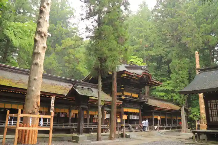 諏訪大社下社春宮(長野県)