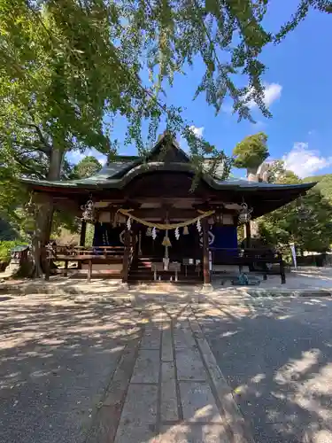 加羅加波神社の本殿