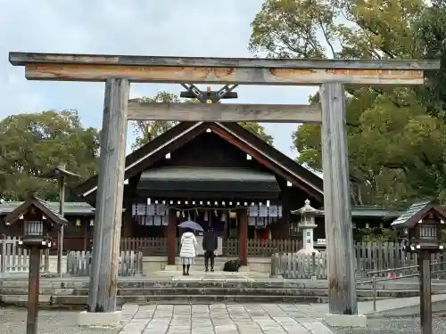 和泉國一之宮　大鳥大社の{uncategorized: "未分類", other: "その他", undefined: "問題あり", building: "その他建物", grave: "お墓", sacred_gate: "鳥居", guardian: "狛犬", statue: "像", buddha: "仏像", history: "歴史", nature: "自然", garden: "庭園", animal: "動物", pagoda: "塔", temizu: "手水舎", mountain_gate: "山門・神門", sanctuary: "本殿・本堂", subordinate: "末社・摂社", art: "芸術", scenery: "景色", jizo: "地蔵", ema: "絵馬", goshuin: "御朱印", omikuji: "おみくじ", items: "授与品その他", amulet: "お守り", goshuincho: "御朱印帳", eats: "食事", festival: "お祭り", votive_dance: "神楽", shichigosan: "七五三参", wedding: "結婚式", experience: "体験その他", initially: "初詣", around: "周辺", anti_infection: "感染症対策"}