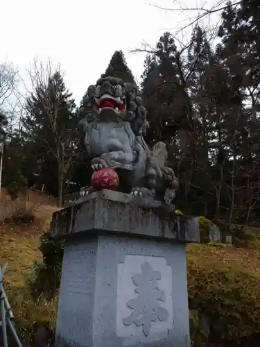 八海山尊神社の狛犬