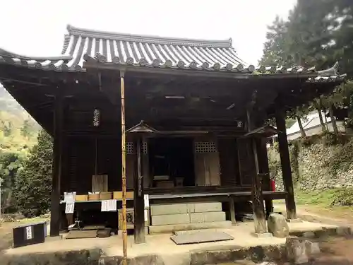 金山寺の本殿・本堂