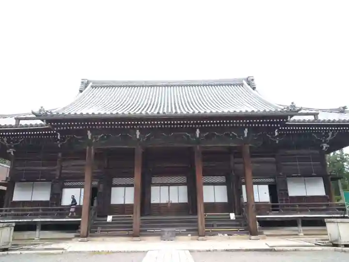 西教寺の本殿・本堂