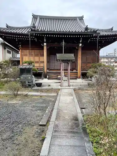 蓮花寺の本殿