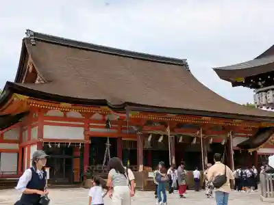 八坂神社(祇園さん)の{uncategorized: "未分類", other: "その他", undefined: "問題あり", building: "その他建物", grave: "お墓", sacred_gate: "鳥居", guardian: "狛犬", statue: "像", buddha: "仏像", history: "歴史", nature: "自然", garden: "庭園", animal: "動物", pagoda: "塔", temizu: "手水舎", mountain_gate: "山門・神門", sanctuary: "本殿・本堂", subordinate: "末社・摂社", art: "芸術", scenery: "景色", jizo: "地蔵", ema: "絵馬", goshuin: "御朱印", omikuji: "おみくじ", items: "授与品その他", amulet: "お守り", goshuincho: "御朱印帳", eats: "食事", festival: "お祭り", votive_dance: "神楽", shichigosan: "七五三参", wedding: "結婚式", experience: "体験その他", initially: "初詣", around: "周辺", anti_infection: "感染症対策"}